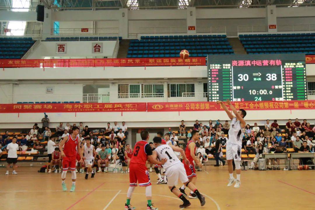 夺冠首场状态出色，勇士观众沸腾！，TheShy重返赛场上演精彩一战的简单介绍