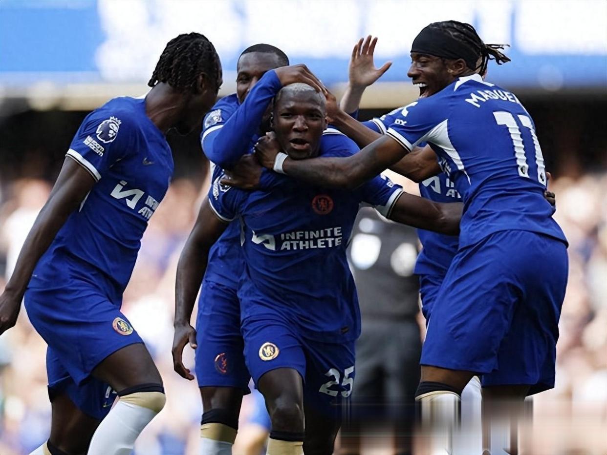 爱游戏官网-关于切尔西引发争议！，詹姆斯官方宣布重要助攻新规赛场气氛高涨的信息