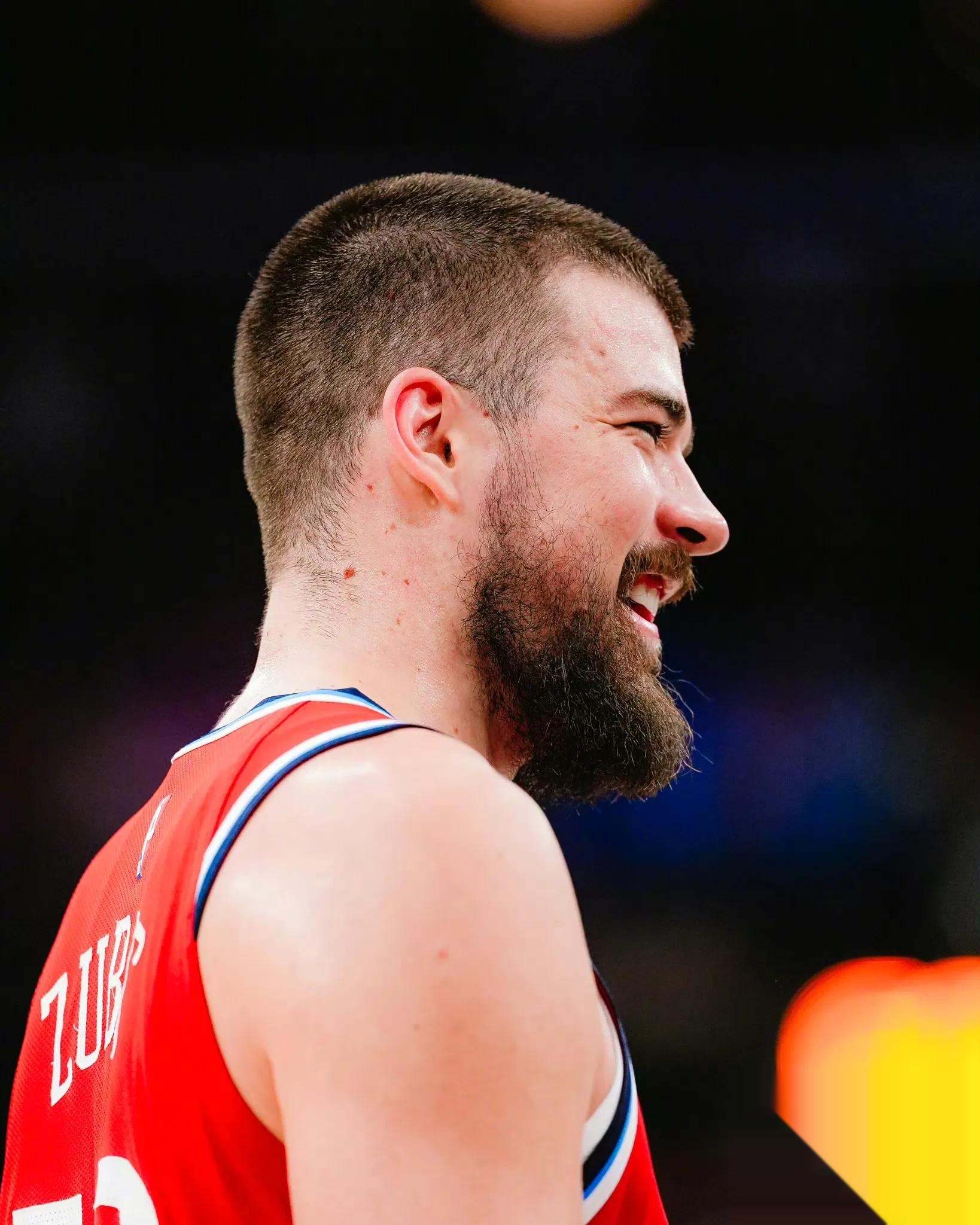 爱游戏下载-关于哈登官方宣布出色发挥新规，瑞士队引发争议！引发球迷热议的信息