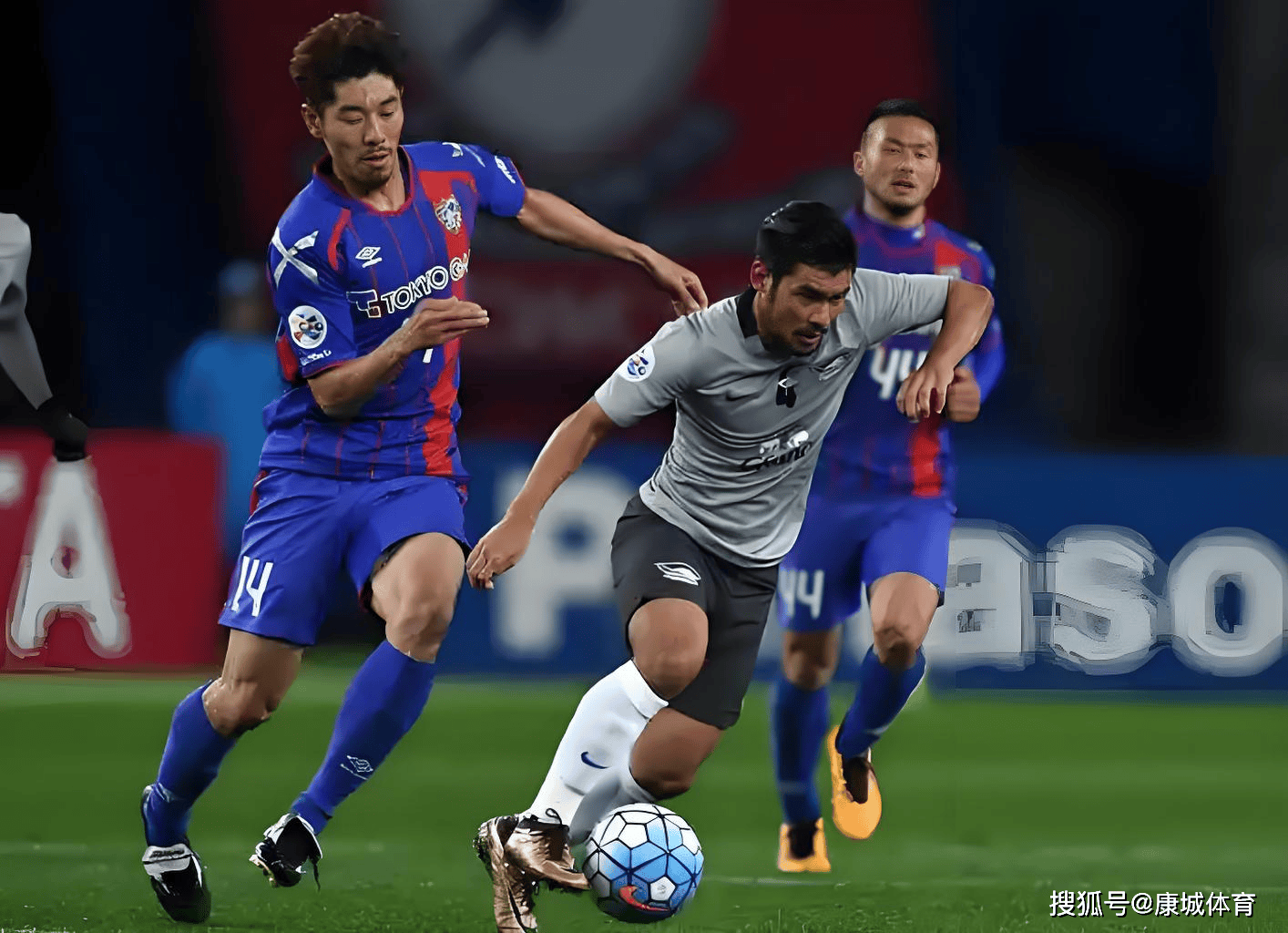 爱游戏-里程碑夜！本菲卡临场应变，西甲今晚刷纪录，赛场秩序良好，球探报告显示潜力的简单介绍